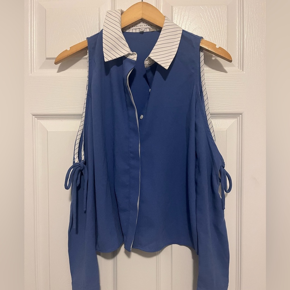 NWOT English Factory Cold Shoulder Top Size XS $95